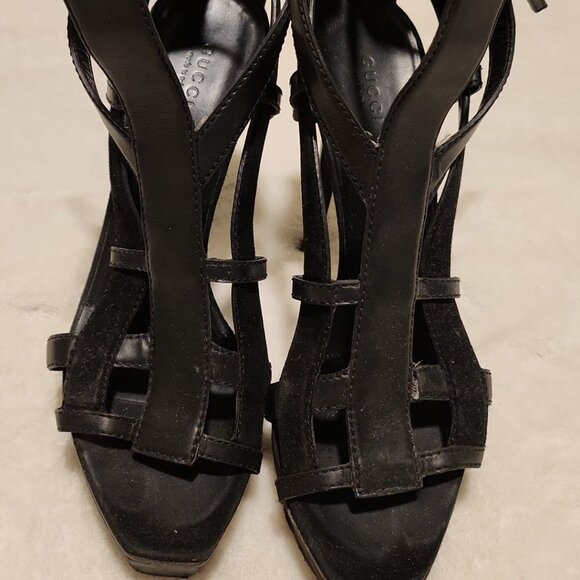 Authentic Gucci Black Leather and Suede 'Daryl' Platform Sandals - Picture 2 of 8